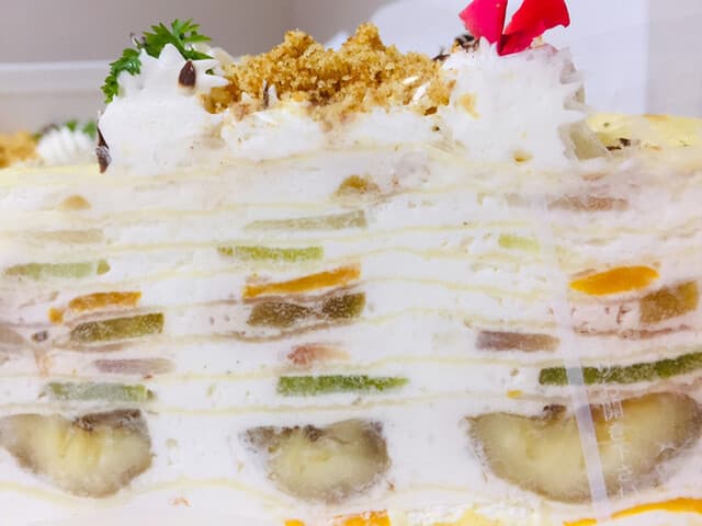 ケーキ パスタ&バール いすずカフェ - ミルクレープ。断面ッ！