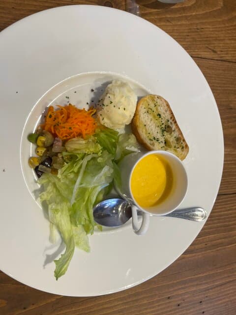 ケーキ パスタ&バール いすずカフェ - 前菜 季節の盛り合わせ