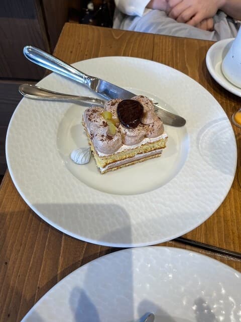 ケーキ パスタ&バール いすずカフェ -