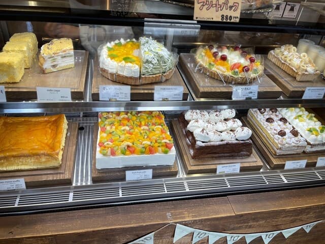 ケーキ パスタ&バール いすずカフェ -