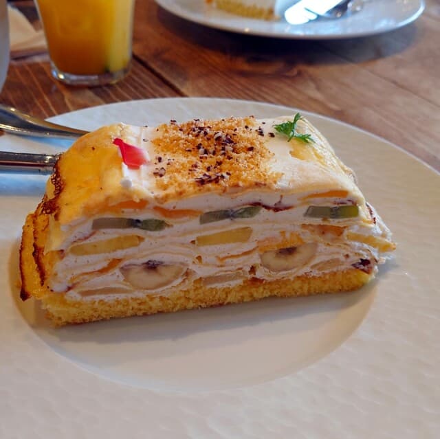 ケーキ パスタ&バール いすずカフェ -