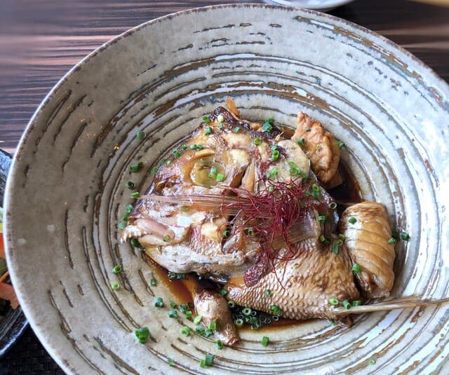 博多 旬菜鮮魚 味十 - ＊上から・・甘辛いお味付けも好みですし、身もたっぷりで美味しいこと。