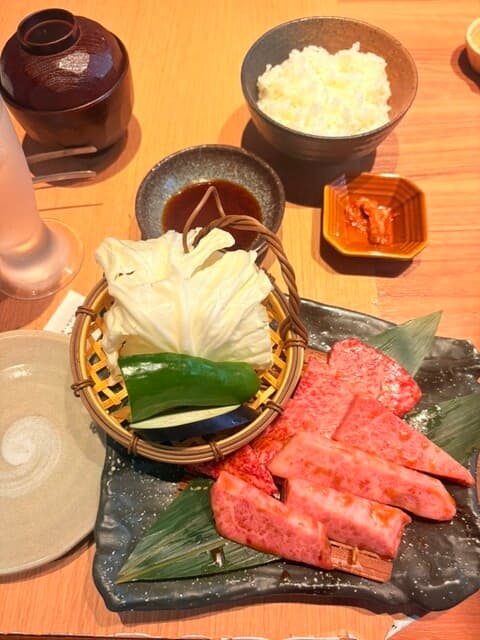 炭火焼肉 石垣庵 -