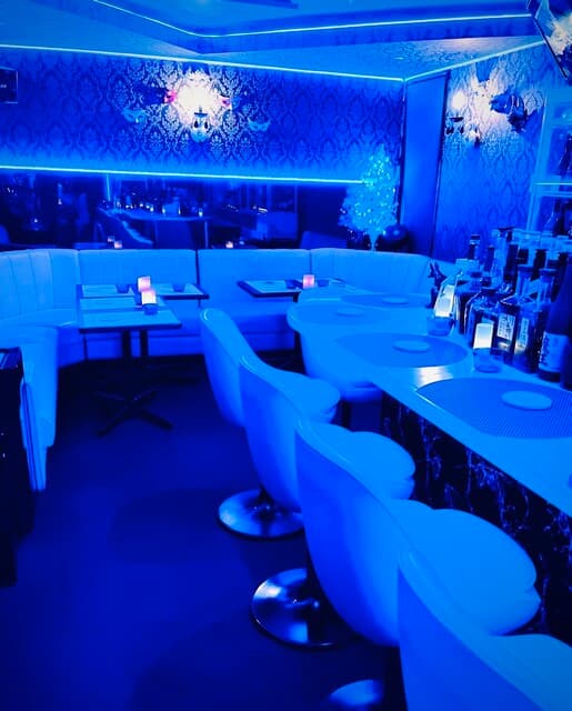 DINING BAR SOFIA8 -