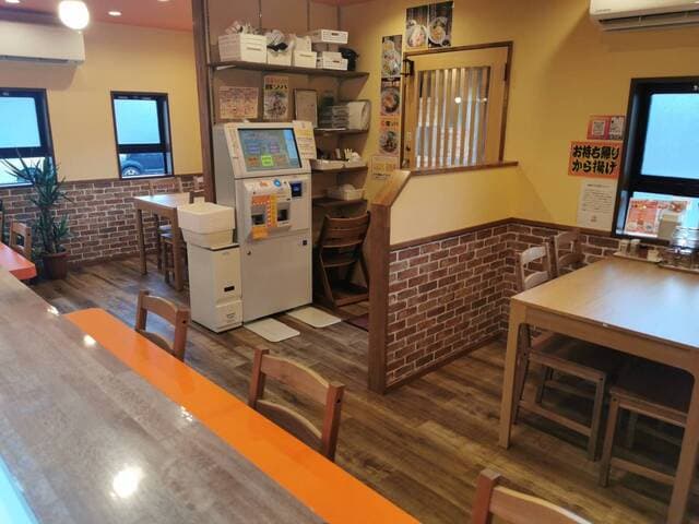 鶏そば・から揚げ専門店らーめんえびす -