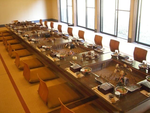 ごきげんさん - ７０名様までの宴会・法事