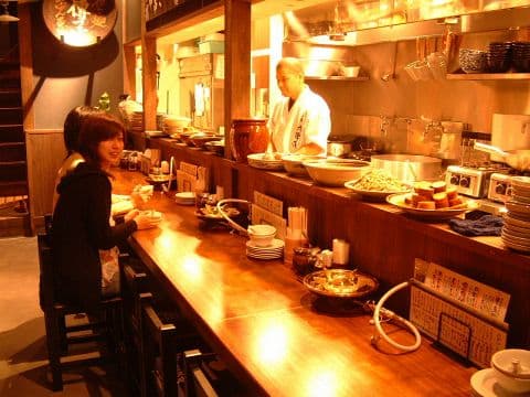 六傳屋 -