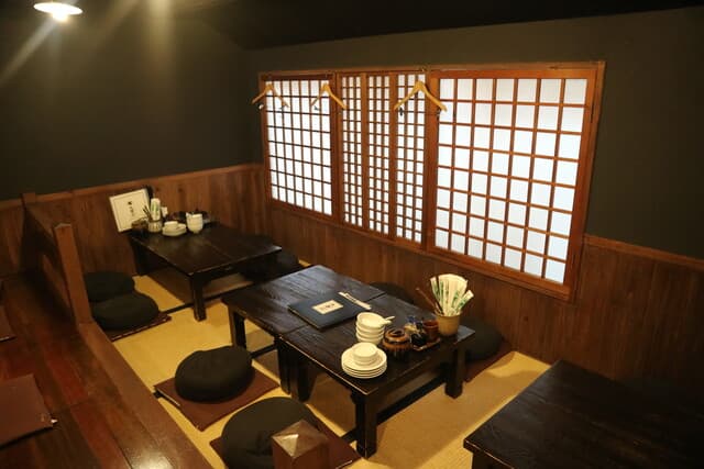 六傳屋 -