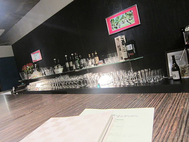 常春 - 常春の店内