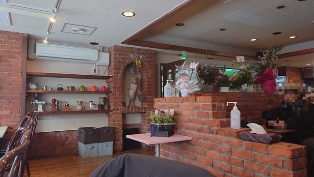 CAFE PETIT -