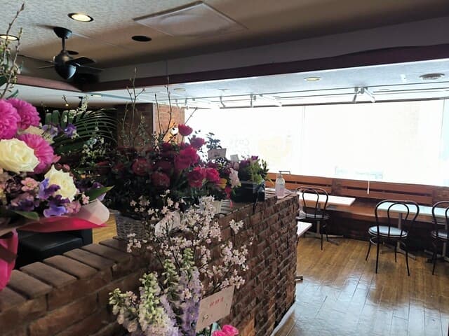 CAFE PETIT - 内観