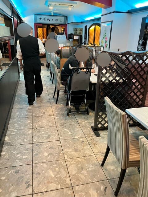 老辺餃子舘 - 店内①