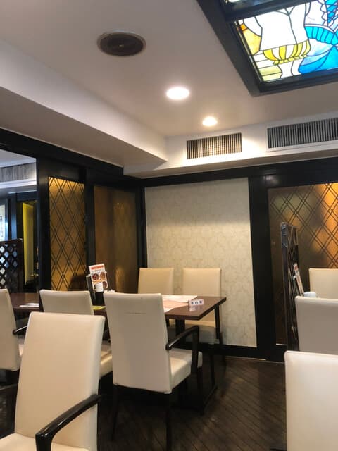 老辺餃子舘 - 店内