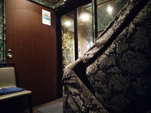 鉄板処 めぐろ -