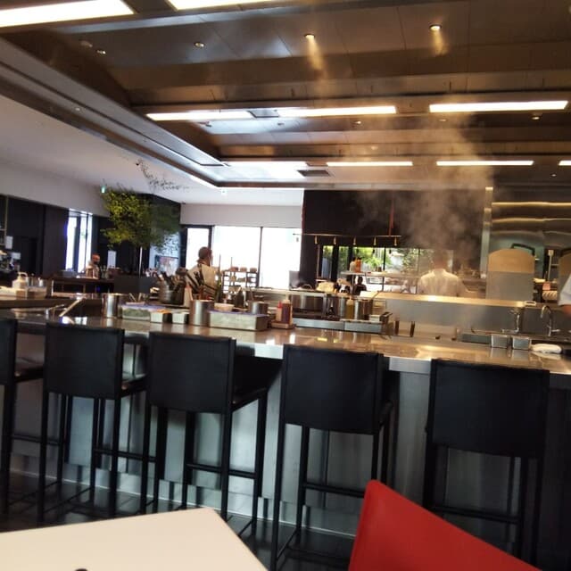 テストキッチンエイチ - 店内