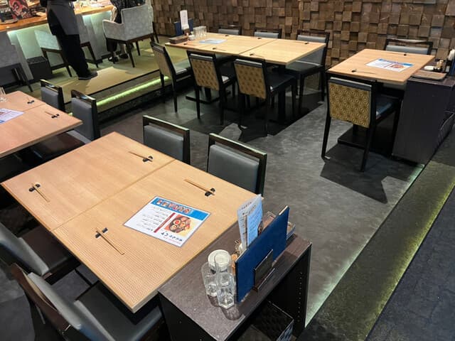 完全個室完備 郷土酒肴 あおもり屋 - 店内（地下一階）