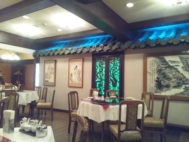 順海閣 - 店内