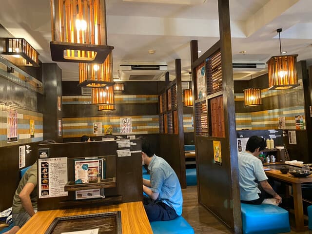 六三 - 店内の様子です