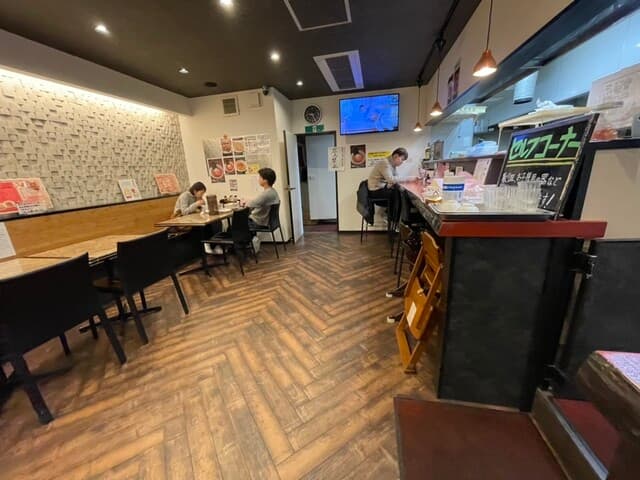 鶏そば専門店 らーめんえびす - 店内♪