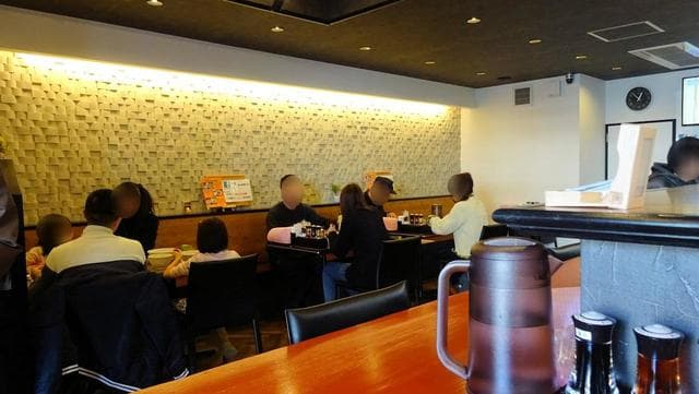 鶏そば専門店 らーめんえびす - 店内