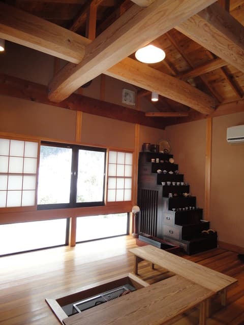 喫茶 山音 - 3人から4人に適した部屋