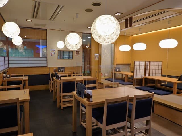 職人手焼き鰻 儀門 - 店内