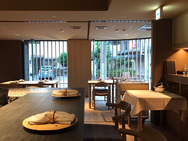 anu - 店内風景