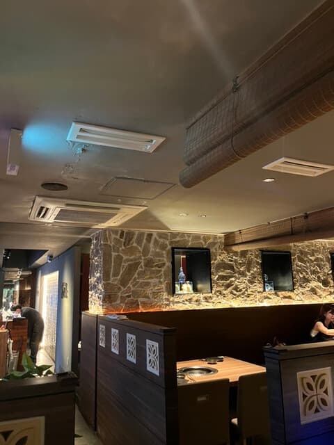 炭火焼肉 石垣庵 -