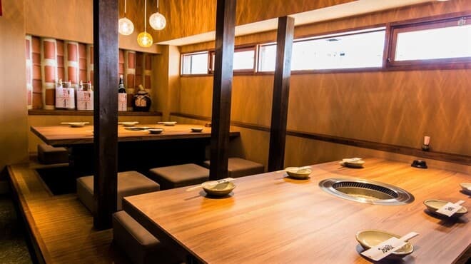 炭火焼肉 石垣庵 - メイン写真: