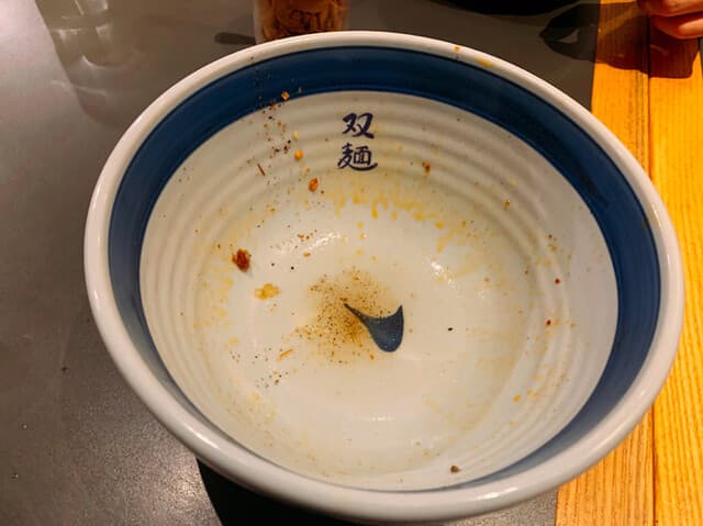 双麺 - 飲み干す一杯？牡蠣醤油と海老辣油で別物