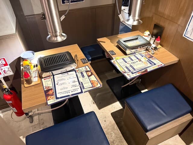 まっさか鳥焼肉 とり太郎 - 店内