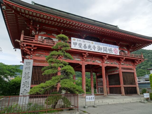 山梨レストラン メリメロ - 甲斐善光寺 御開帳