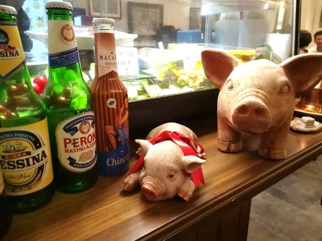 ラ ポルケッテリア - カウンターのショーケース
