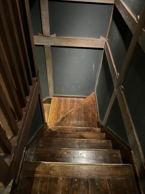 六傳屋 -