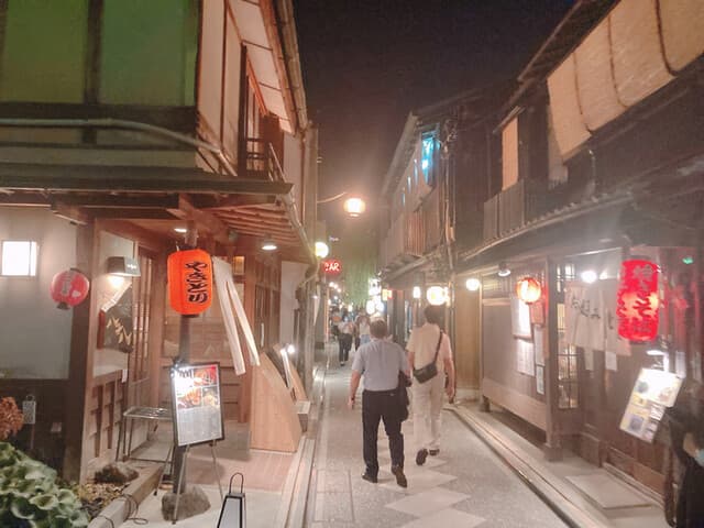 六傳屋 - 先斗町ブラブラ