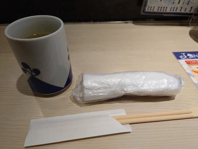 元祖ぶっち切り寿司 魚心 -