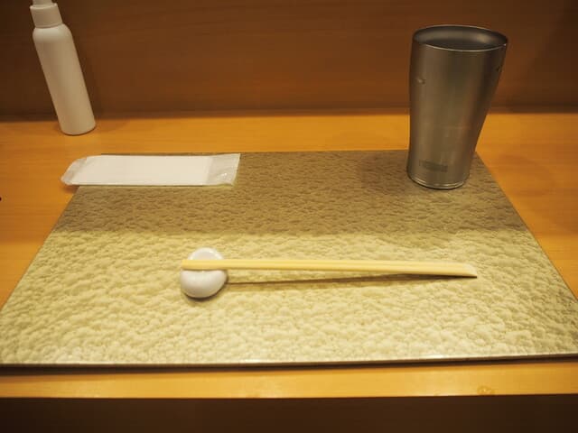 なにわ 麺次郎 - テーブルセット