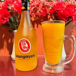 We have a wide selection of beers, wines, and soft drinks that complement the curry.