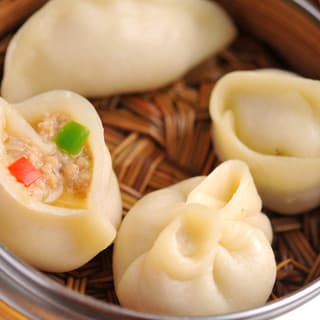 Traditional 【Lao Bian Yuanzi】 restaurant's recommended dish is "steamed yuanzi".