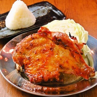 【Warning: Toxicity Alert】 "Secrets of the Grilled Bird" offers a variety of spiciness options. Deliciously crispy and juicy.