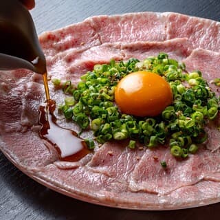 A restaurant where you can enjoy the heartfelt, creative cuisine of a dedicated butaishō-ya.