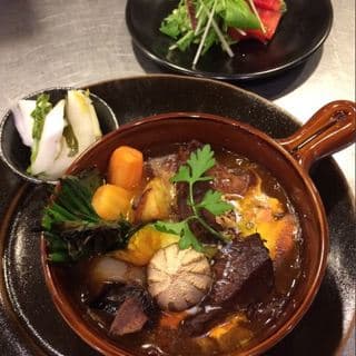 A delicious beef stew that can only be enjoyed at this restaurant.