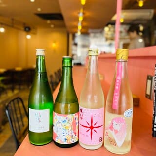 日本全国の名酒を常時30種類提供◆ワインやサワーも充実!昼間の飲み物も◎