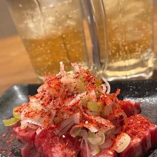 With meat and fine wine, let's toast! This "Seinenbeiro Set" is suitable for both day-use and individual consumption.