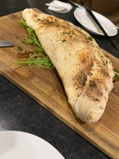 칼투네는 맛이 훌륭하고 분위기가 최고인 가게입니다!
