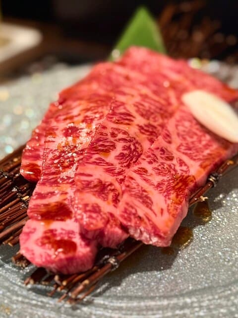 고기 요리의 즐거움을 다시 한 번 느낄 수 있는 최고의 장소!