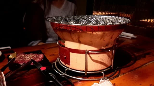 予想していたよりも煙が多い！コンタクトレンズを着用している場合は注意してください！