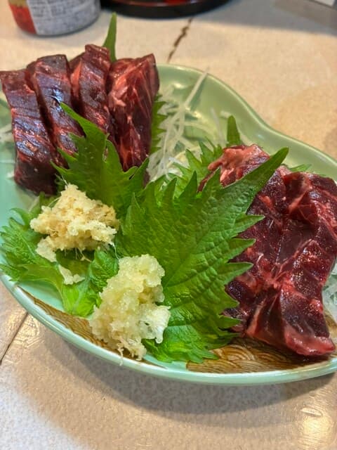 대장의 눈썹이 빛나는! 아오야기 ‘타카하나’의 훌륭한 생선요리에 입맛을 다잡다!