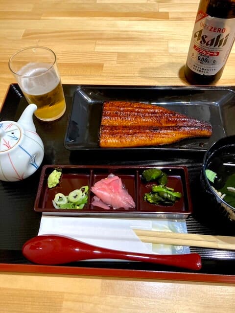 日吉中央通りにあるうなぎの看板に惹かれた