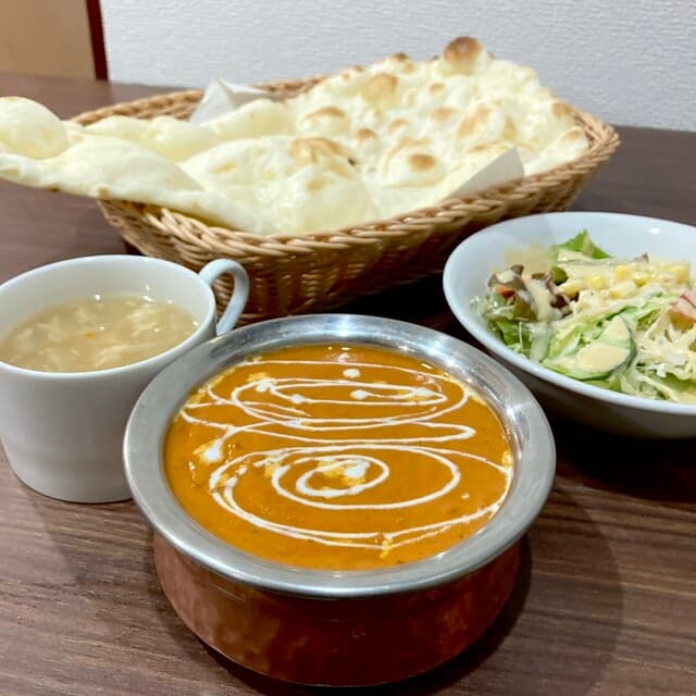 南咖喱店＋咖啡店＋定食屋＋居酒屋
